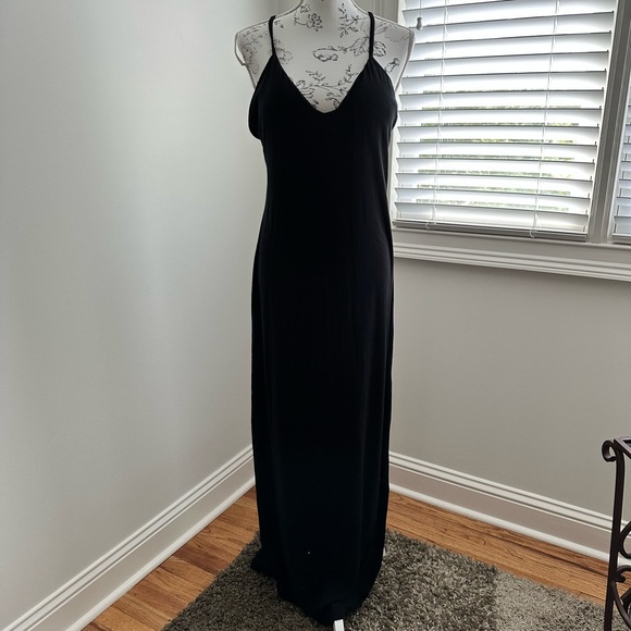 Fabletics Evelyn Maxi Dress - Picture 5 of 8